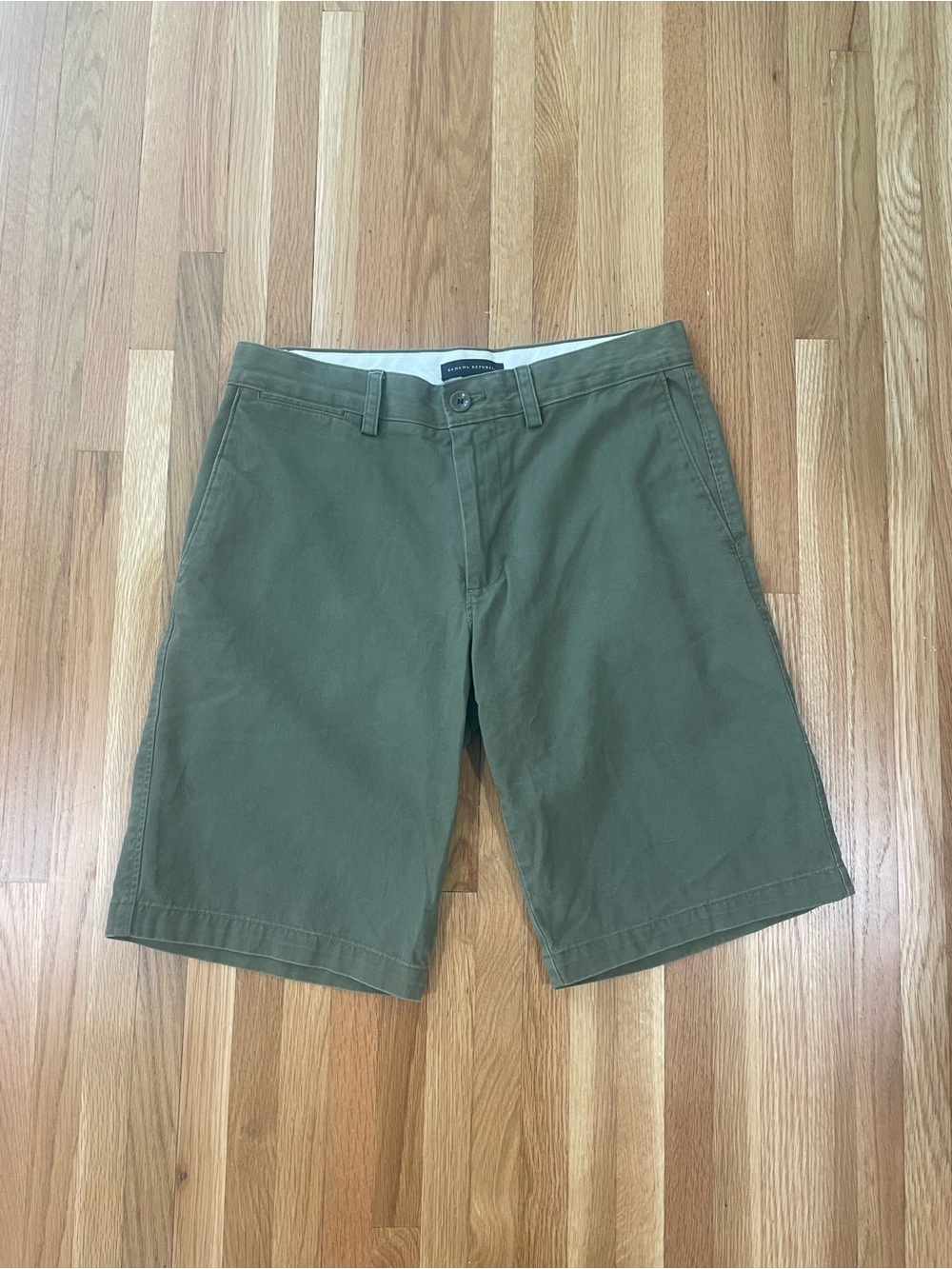 Banana Republic Men's Olive Green Shorts